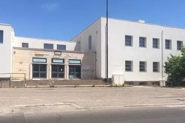 La scuola media Satta (foto L'Unione Sarda - Scano)