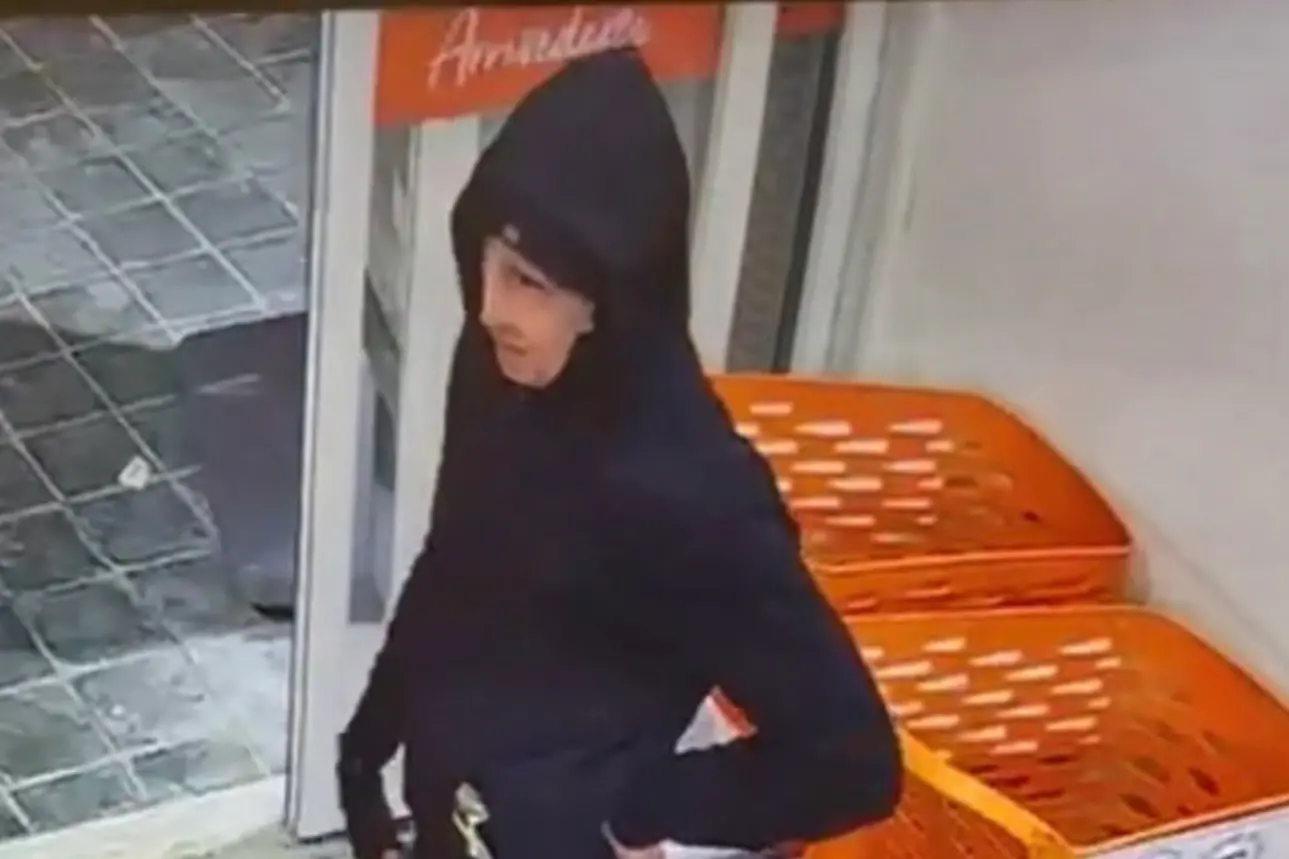 Il rapinatore di Dalì alla Conad City