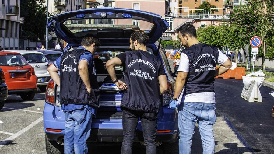 In casa il cadavere della madre morta da un anno: era a letto sotto le coperte