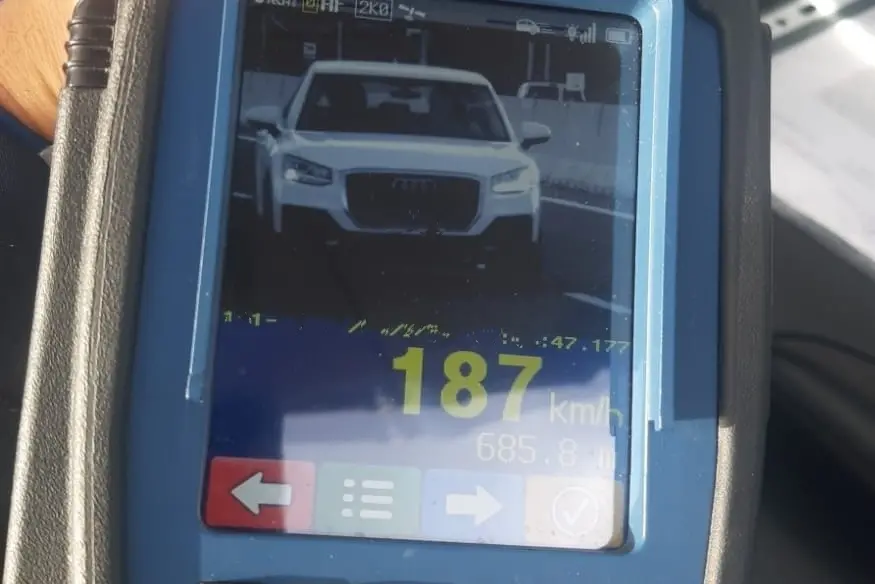 (foto polizia stradale)