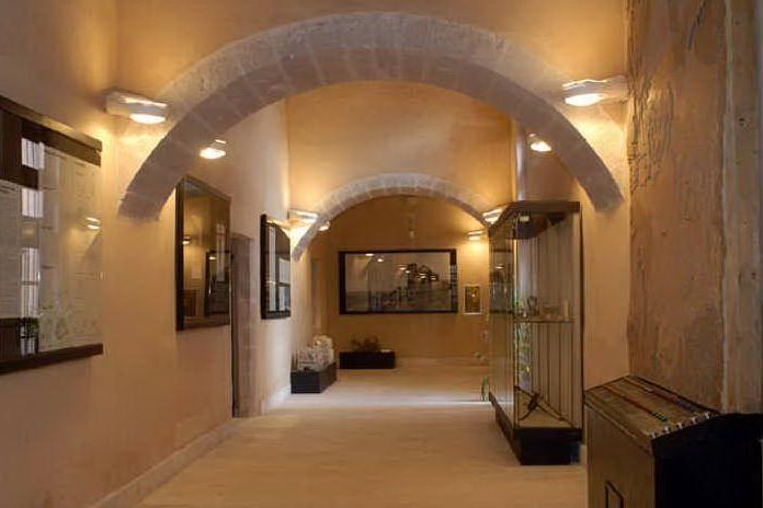 Gli interni del Museo archeologico di Ozieri