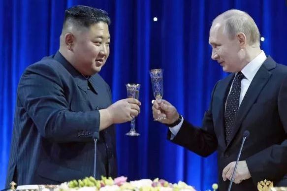 Kim scrive a Putin: “Solidarietà a Mosca per sradicare il ricatto delle forze ostili”