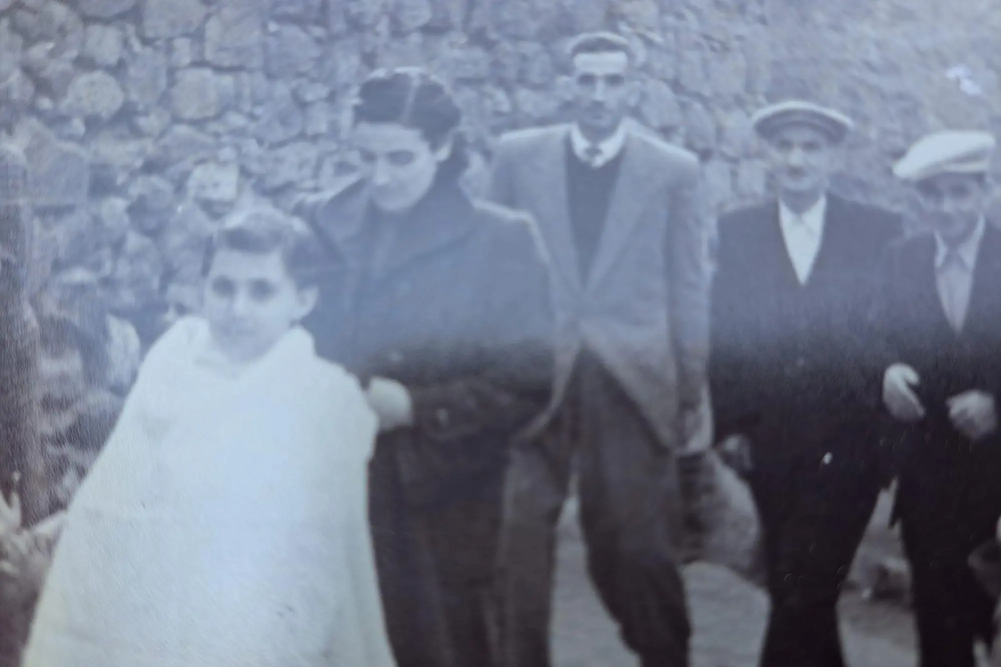 Giuliana Sias in uno scatto degli anni Cinquanta con la famiglia durante una prima Comunione (foto concessa dai familiari)