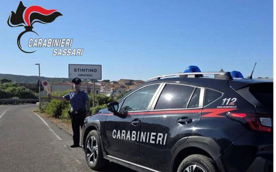 Stintino, in auto senza patente ma con la droga: 2 persone d