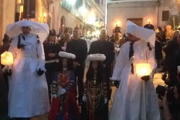 La processione del Descenso che si svolge il Venerdì Santo