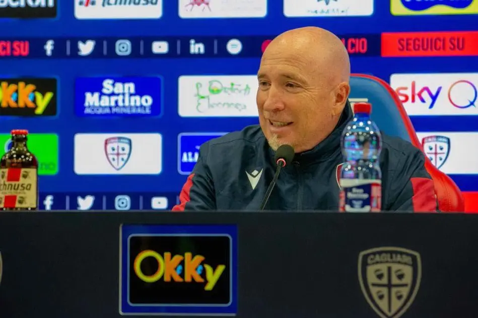 Il tecnico del Cagliari Rolando Maran (foto Twitter del club)