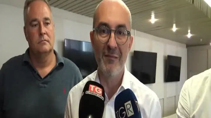 https://immagini.unionesarda.it/version/c:ZDAxMDRlZWUtMTU0ZS00:M2NiOTYxNzMtYjNlMC00/image.webp?f=16:9
