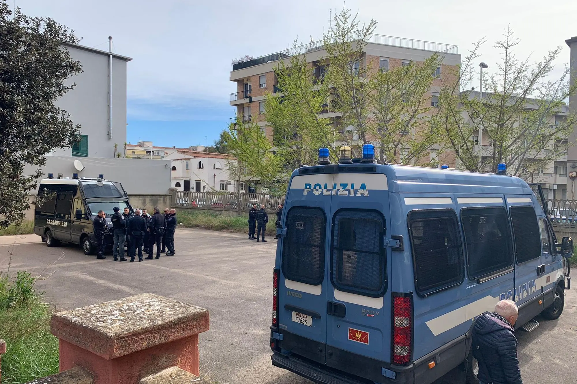 Police near the school (L'Unione Sarda Archive)