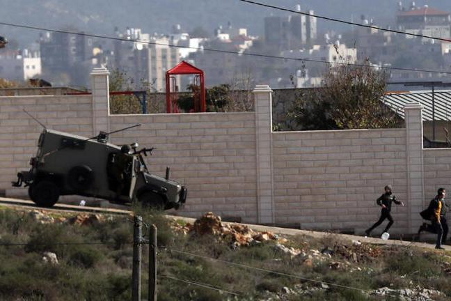 Cisgiordania: spari da un’auto, uccisa guardia israeliana. Hamas esulta: “Atto eroico”