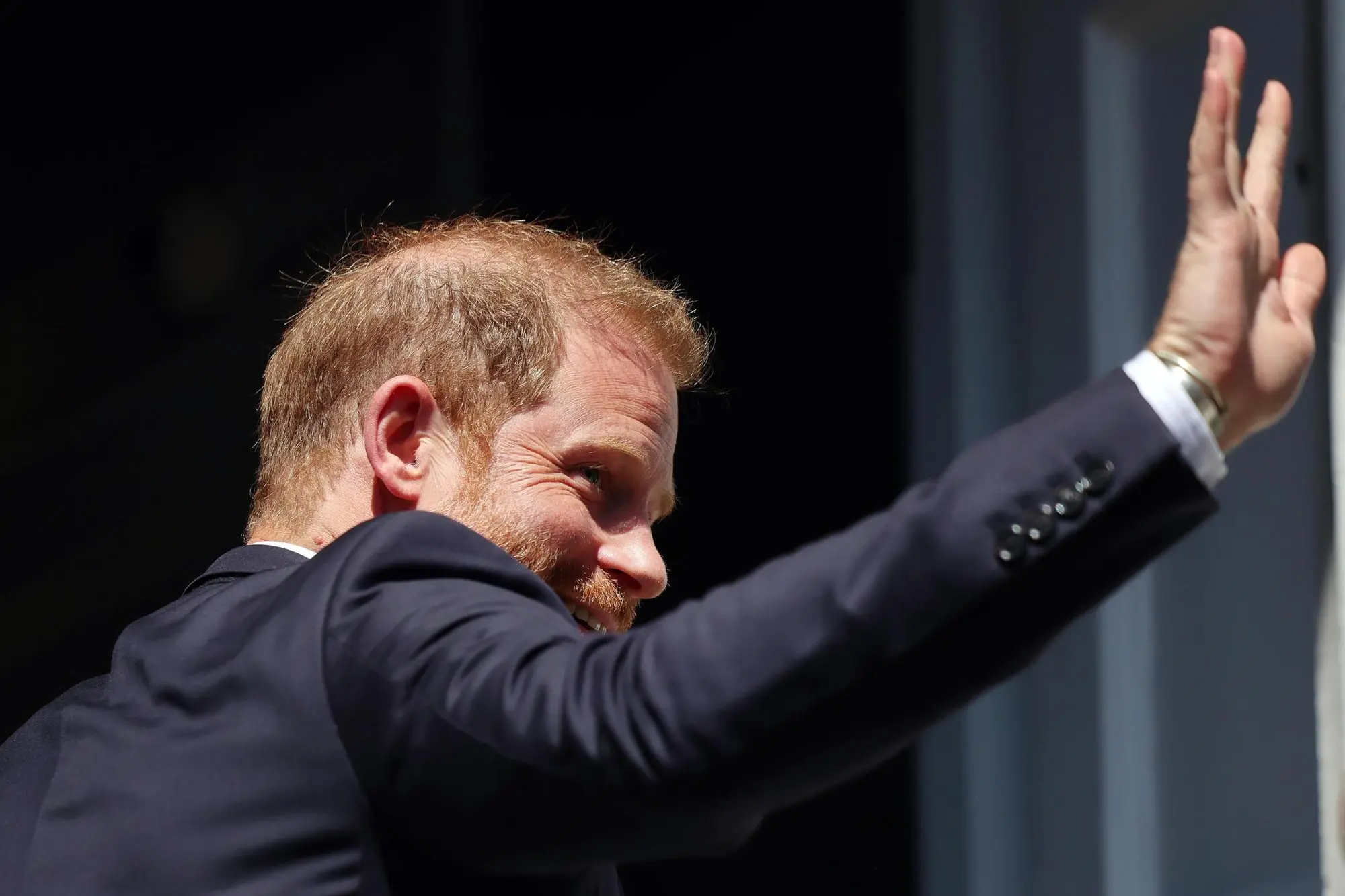 epa13094698 Britain’s Prince Harry waves as he arrives for an Invictus Games event in London, Britain, 07 July 2026. Britain’s Prince Harry has arrived in the UK for a series of events related to the Invictus Games. EPA/ANDY RAIN