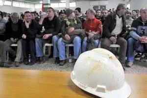 L'attesa dei lavoratori Eurallumina