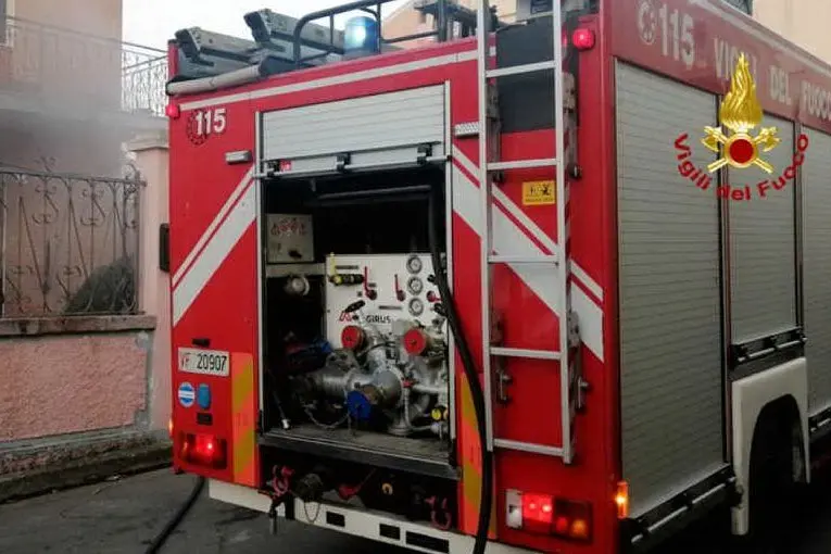 (foto vigili del fuoco di Cagliari)