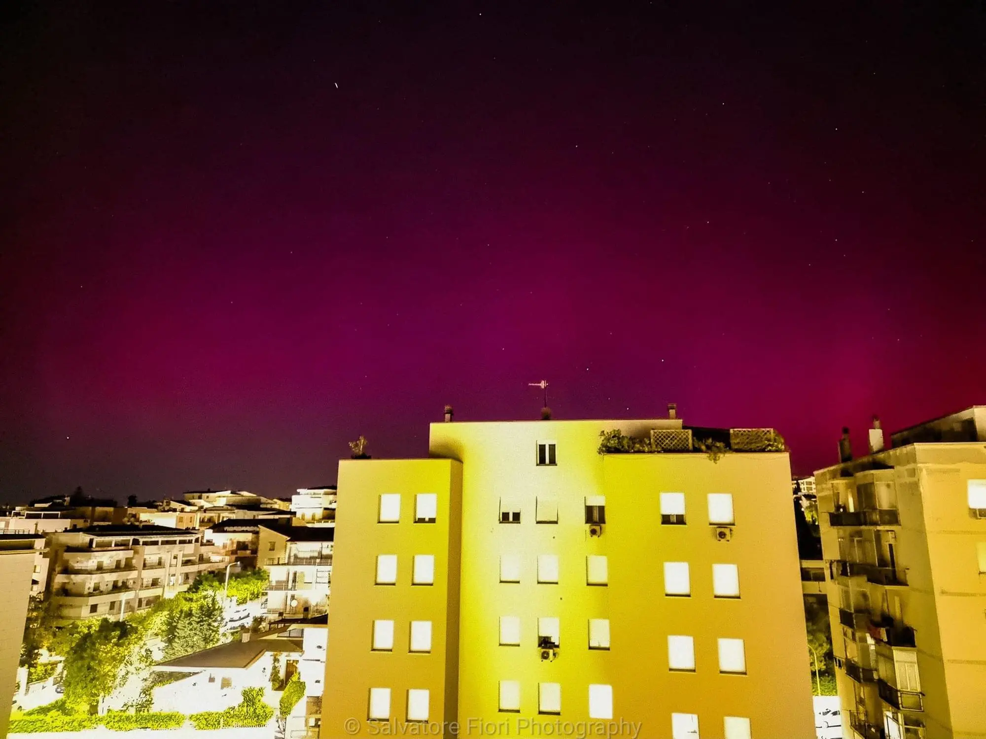L’aurora boreale fotografata a Sassari (Foto Salvatore Fiori)