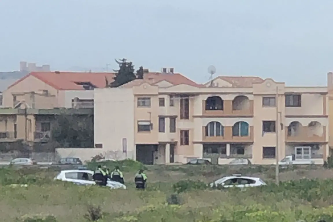 I vigili in via Padre Picci (Foto: Daga)