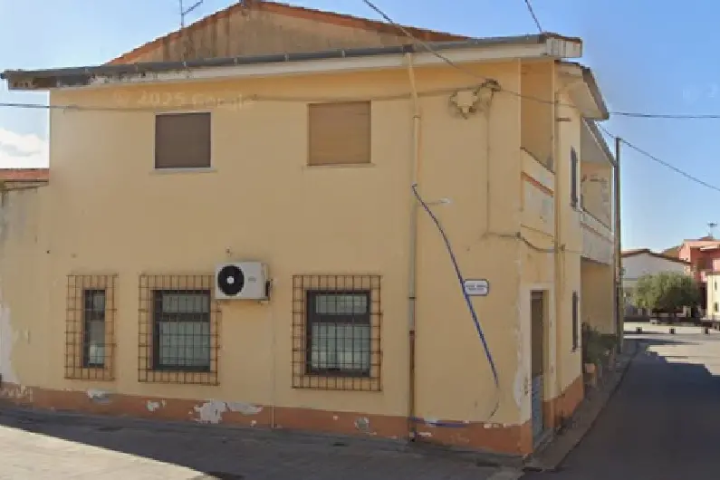 L'edificio che ospitava il Banco di Sardegna di Bauladu