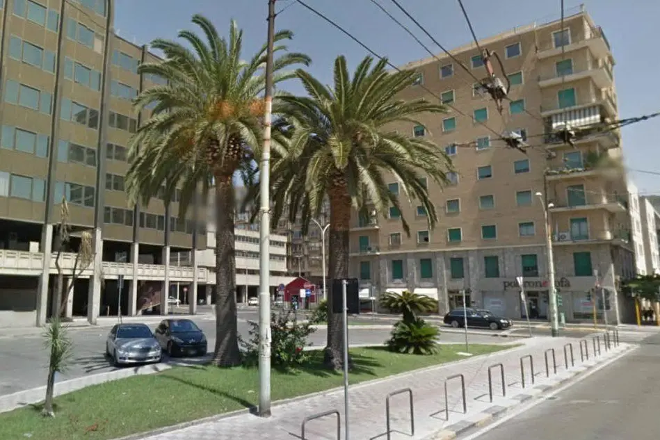 Lo spiazzo tra via Sonnino e viale Bonaria