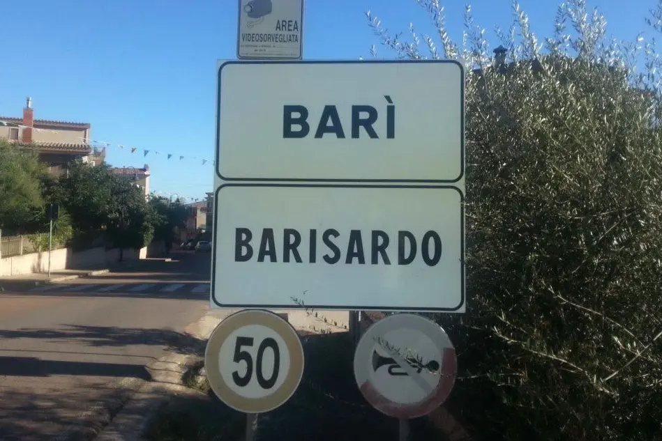 Bari Sardo, l'ingresso in paese