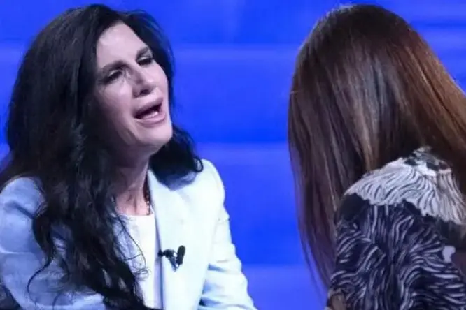 Pamela Prati in lacrime ammette che Mark Caltagirone non esiste (foto Verissimo)