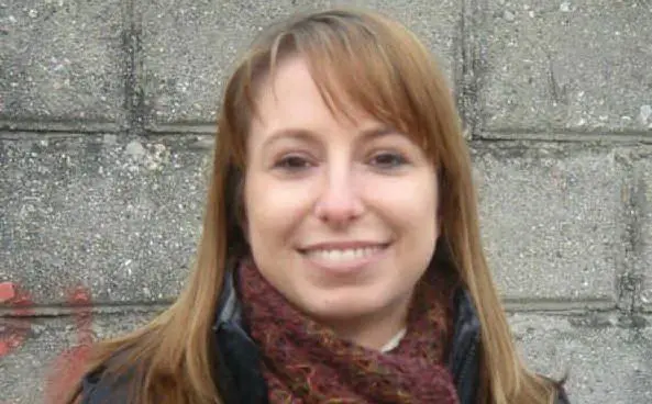 Una donna di 38 anni, Erika Pioletti, resta schiacciata: morirà 12 giorni dopo