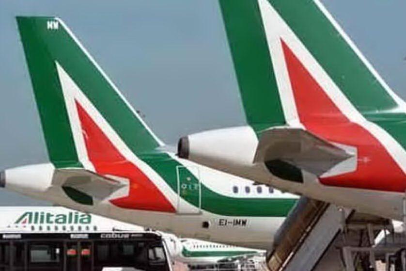 Continuità ridotta, la Regione scrive a ministero e Alitalia: &quot;Aumentare i voli&quot;