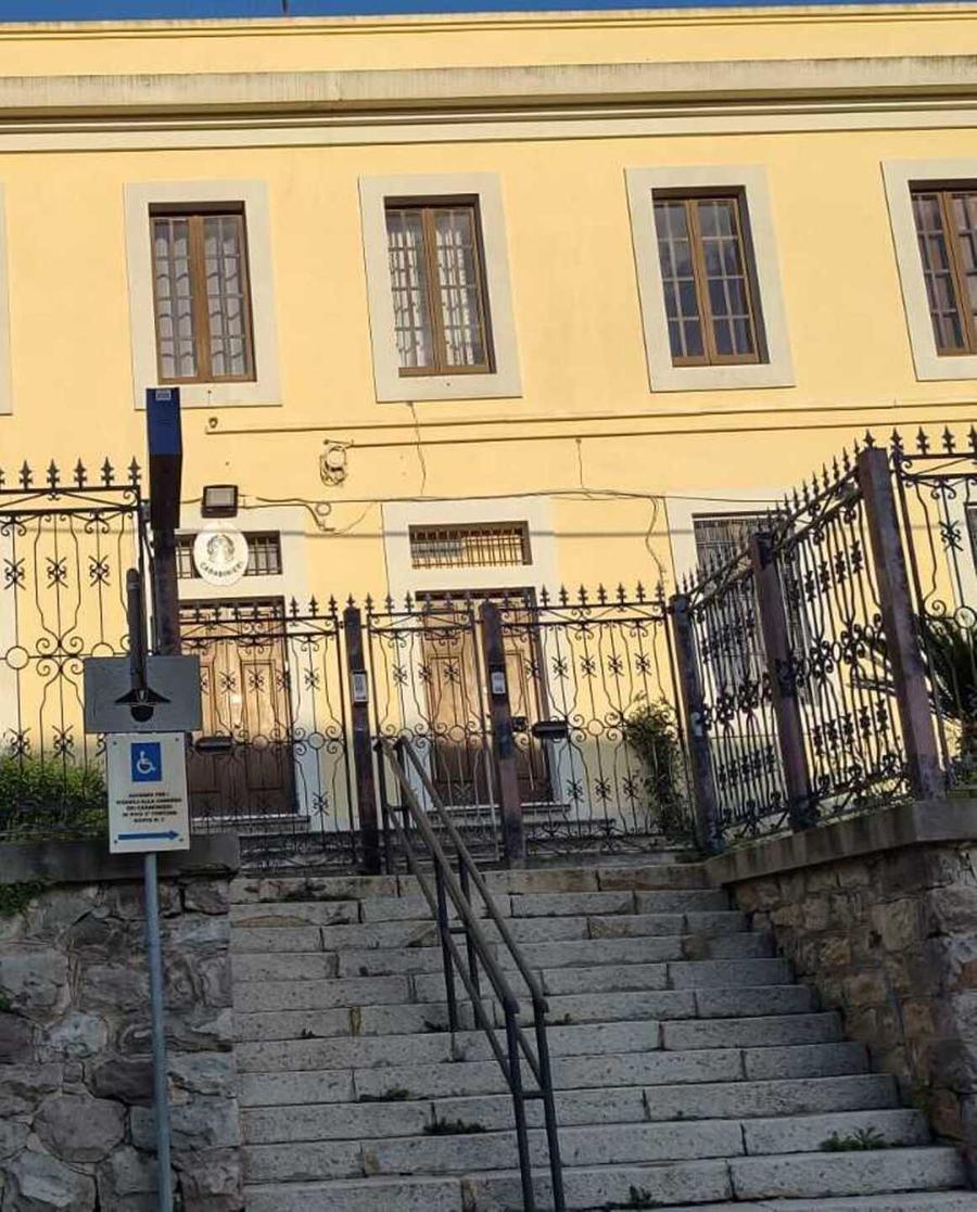 Si allungano i tempi per riaprire la caserma dei carabinieri