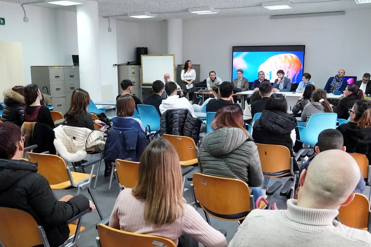 La presentazione del corso all'Istituto Alberghiero (foto ufficio stampa)