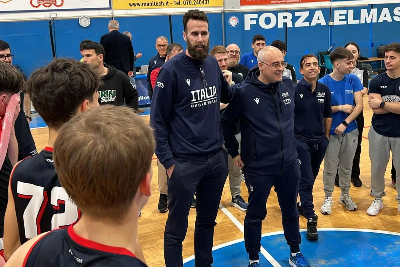 Gigi Datome in campo a Elmas (foto Rubiu)