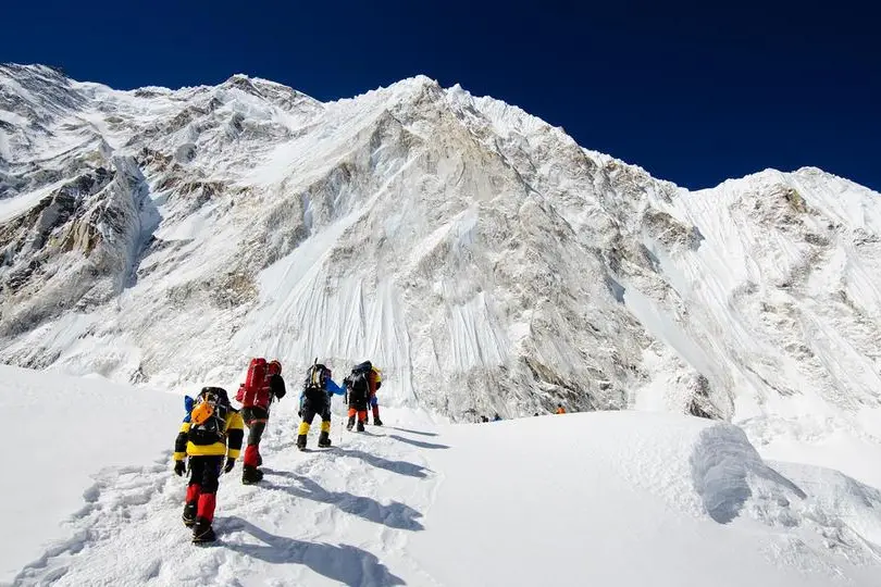 Scalatori sull'Everest (Foto Getty Images-Christian Kober, archivio L'Unione Sarda)