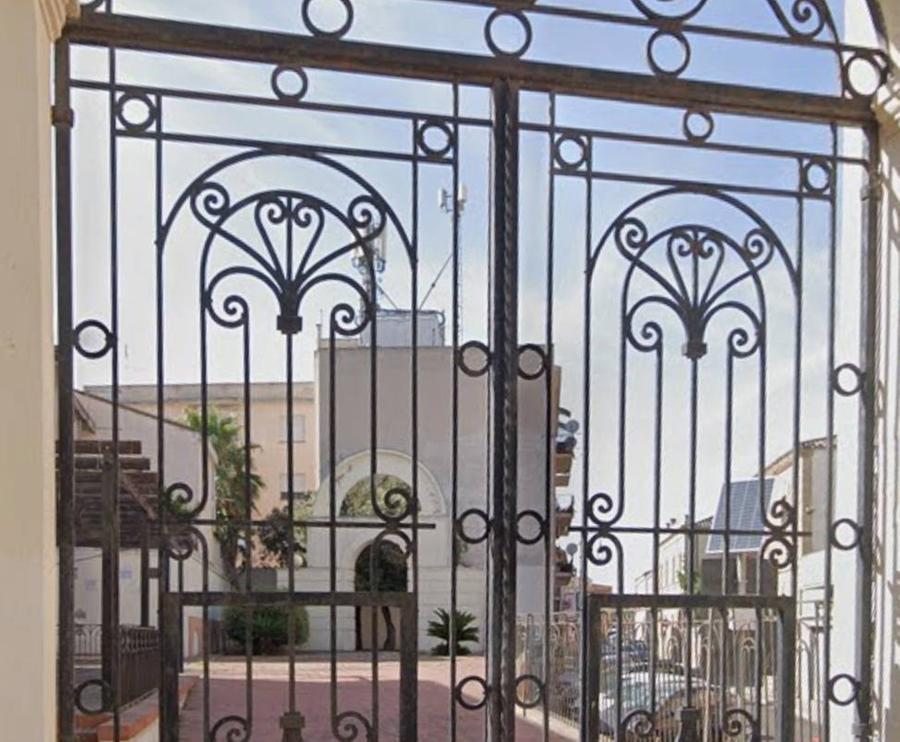 La piazza fantasma è una ferita aperta