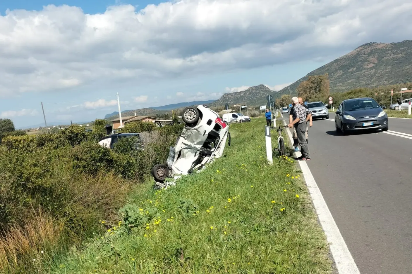 Le auto coinvolte nell'incidente a San Giovanni Suergiu (Foto: Scano)