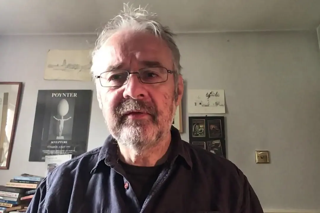 Lo scrittore Paul Dowswell (foto da frame video)