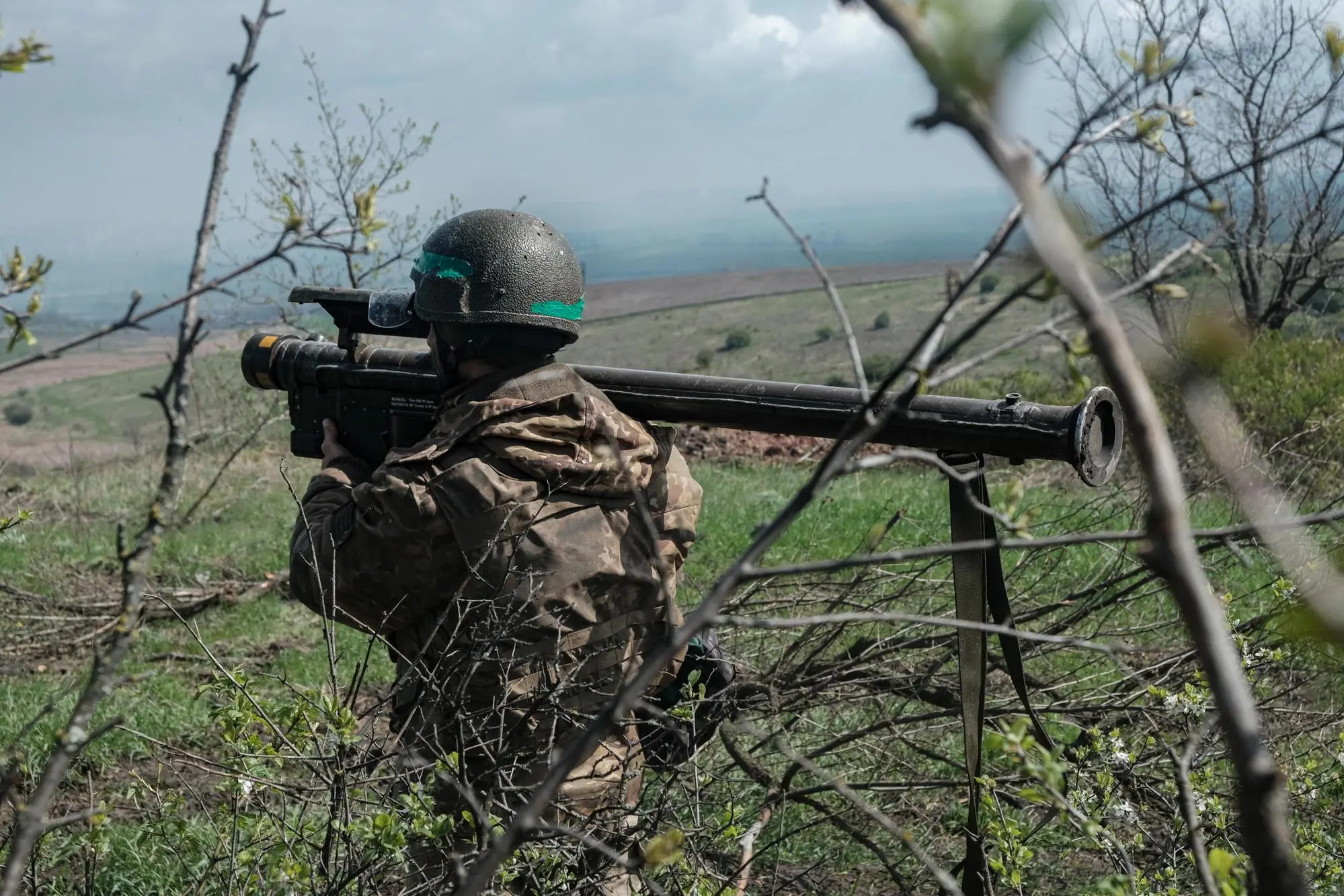 Un militare ucraino (Ansa)