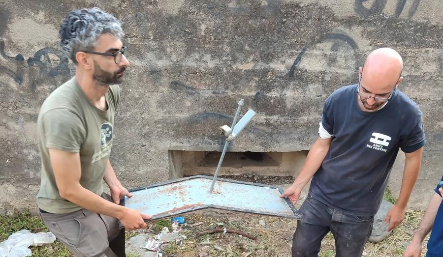 Ripuliti da quintali di rifiuti gli ex fortini militari