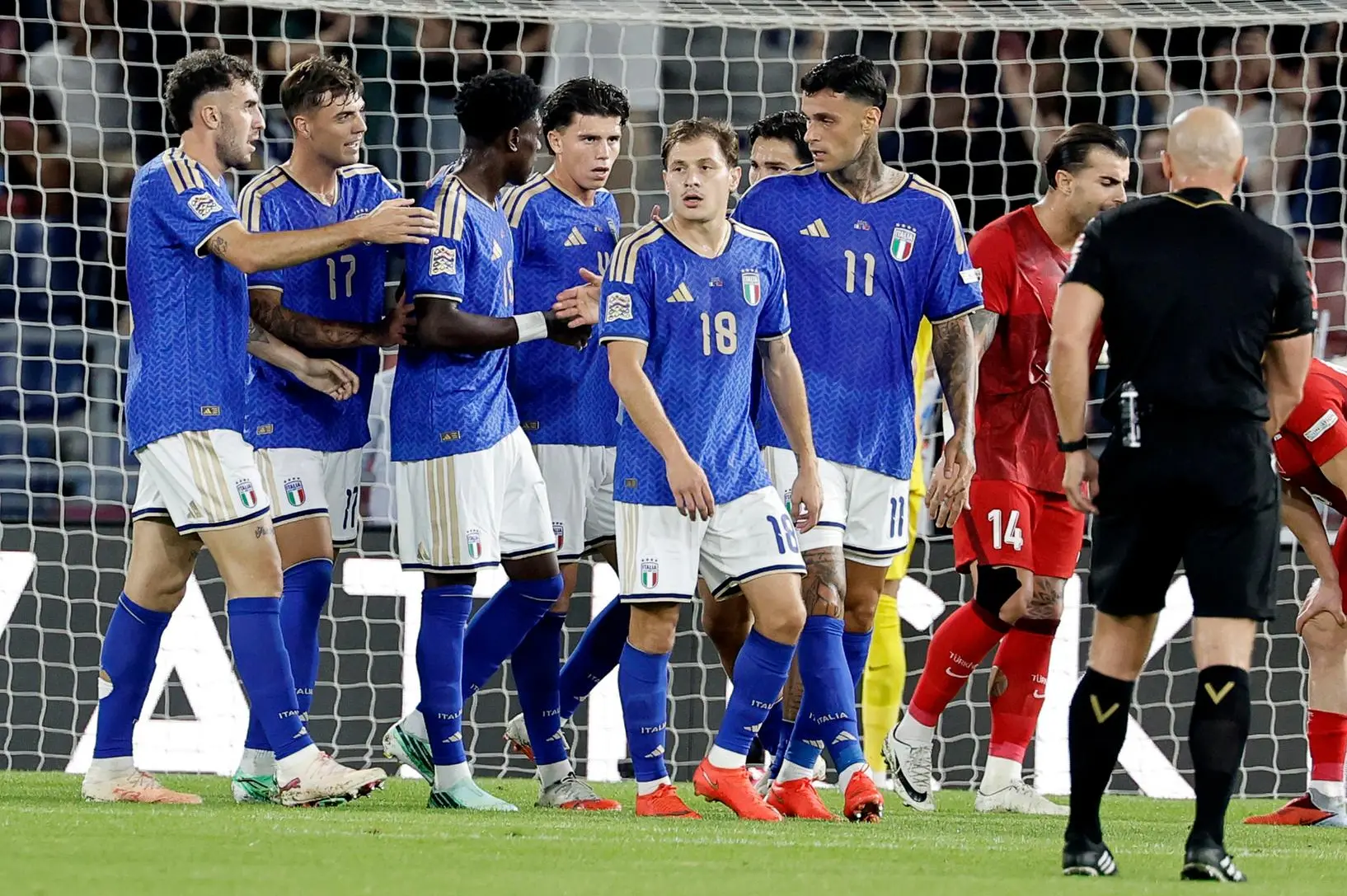 Daniel Maldini (secondo da sinistra) e Alessandro Romano (quarto) in Italia-Turchia di Nations League (foto Ansa)