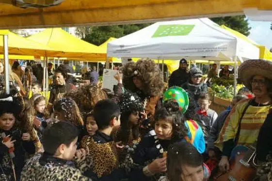 Campagna amica in maschera