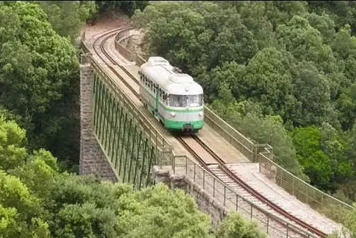 Il trenino verde (foto d'archivio)