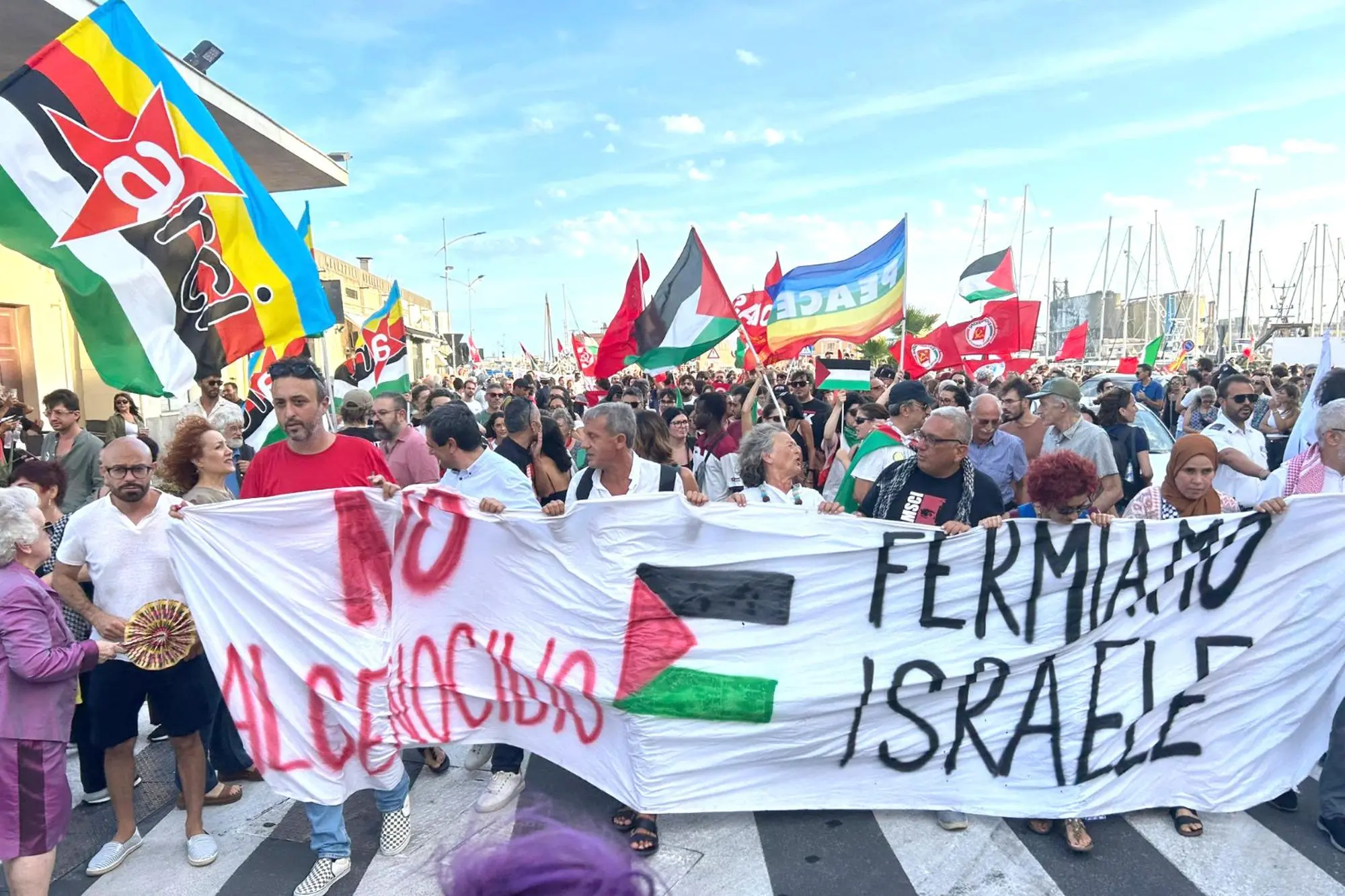 Corteo per la Global Sumud Flotilla