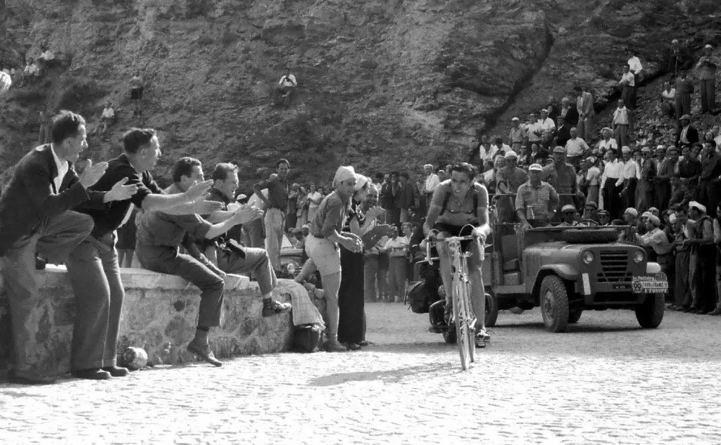 Grande tifo per Fausto Coppi