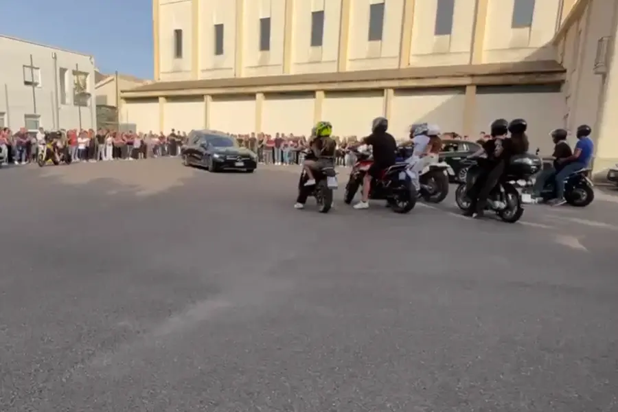 Nuoro, il rombo dei motori per l'addio a Graziano Marcialis