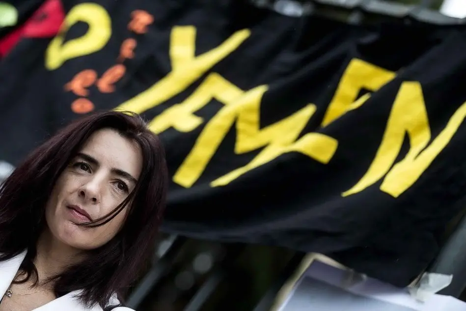 L'eurodeputata sarda Giulia Moi del movimento 5 Stelle durante la manifestazione. (Foto Ansa)