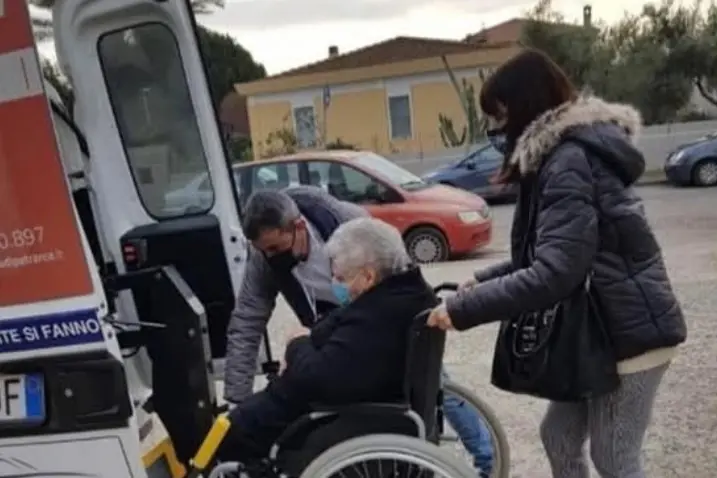 Il taxi solidale