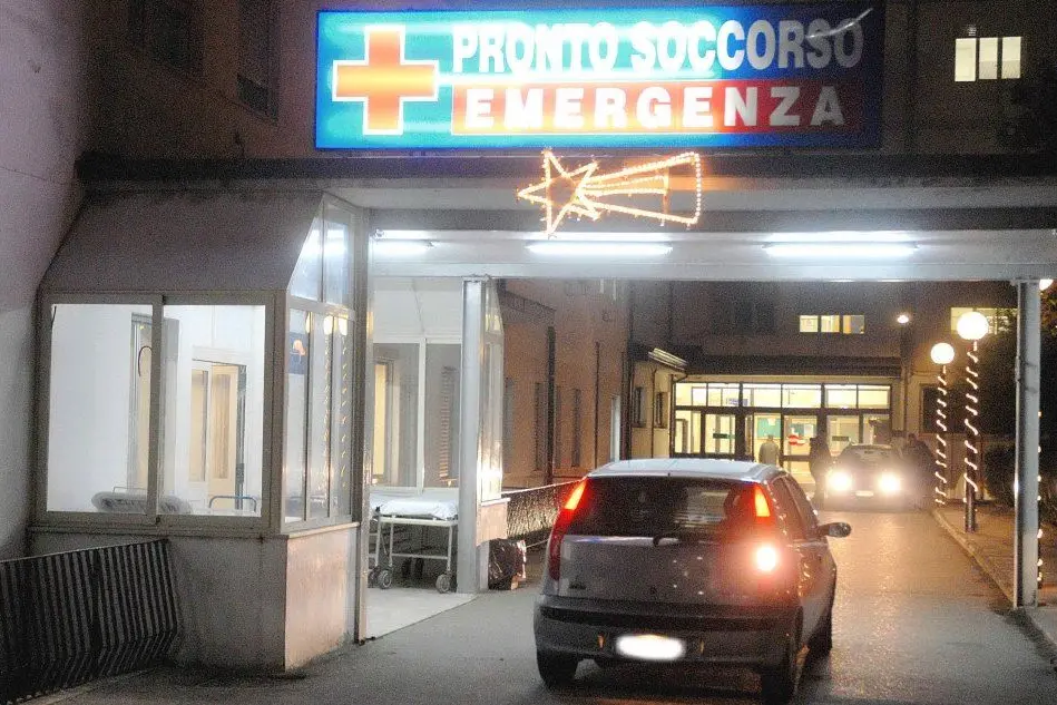 Il pronto soccorso dell'ospedale di Vibo Valentia (Ansa)