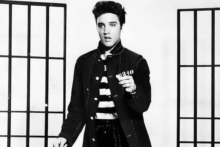 #AccaddeOggi: il 16 agosto del 1977 viene trovato morto Elvis Presley