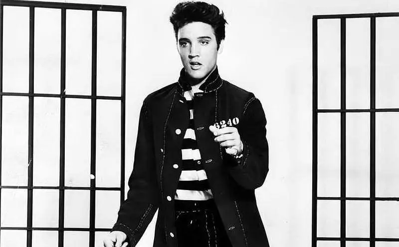 #AccaddeOggi: il 16 agosto del 1977 viene trovato morto Elvis Presley