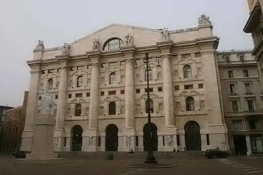 La Borsa di Milano (foto Wikipedia)