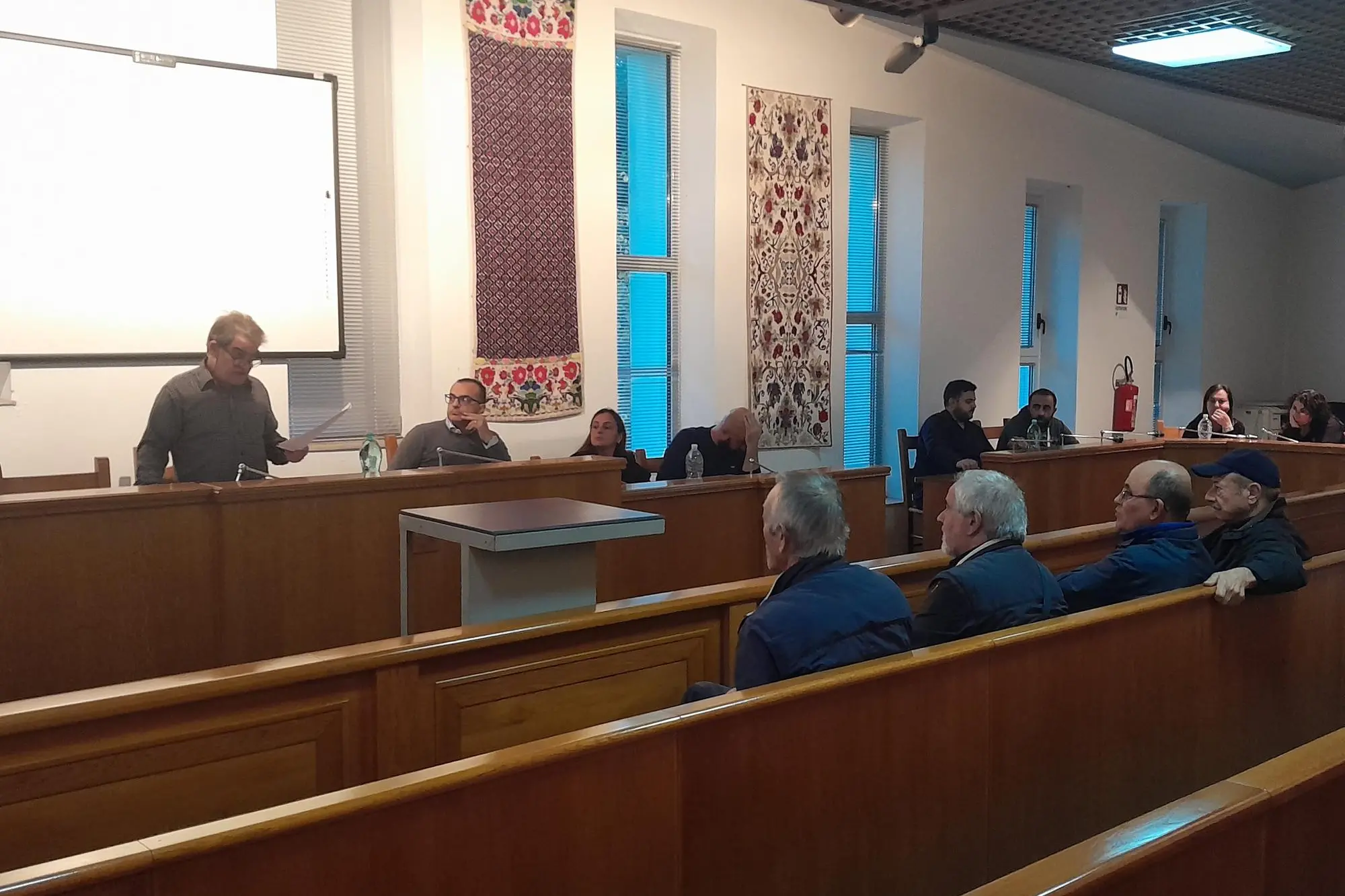 Il sindaco di Mogoro risponde in aula all'interpellanza