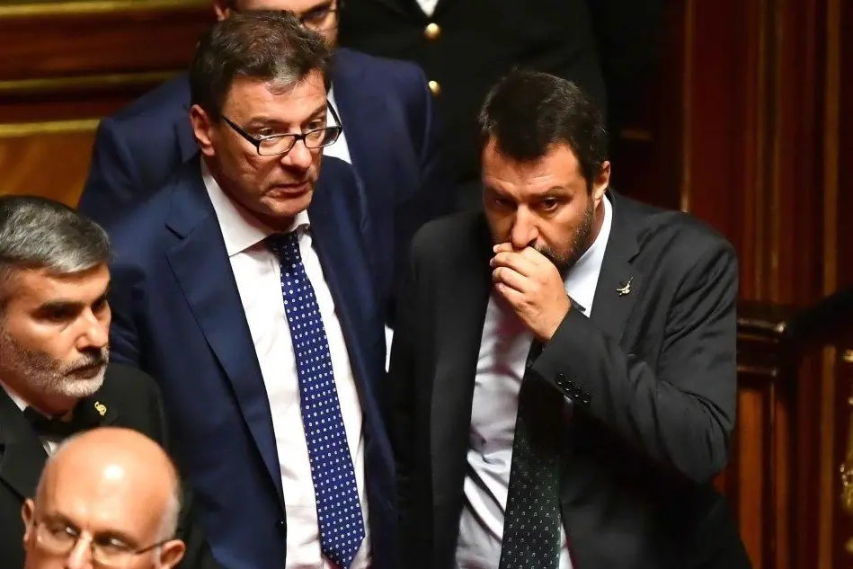 Matteo Salvini e Giancarlo Giorgetti (Ansa)