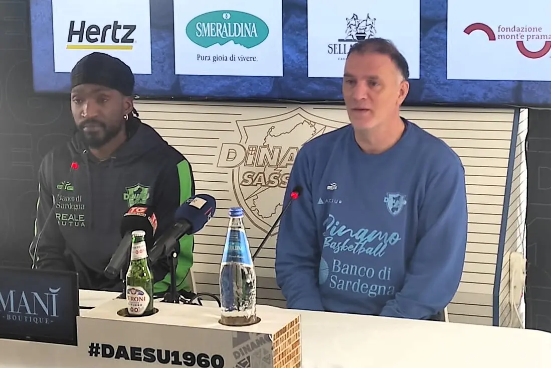 Rashawn Thomas e coach Veljko Mrsic (foto G. Marras)