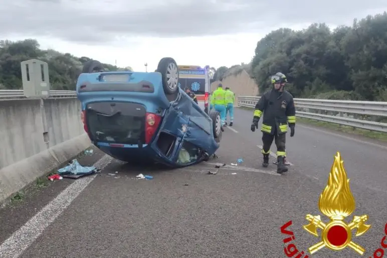 L'incidente (foto Vigili del fuoco)