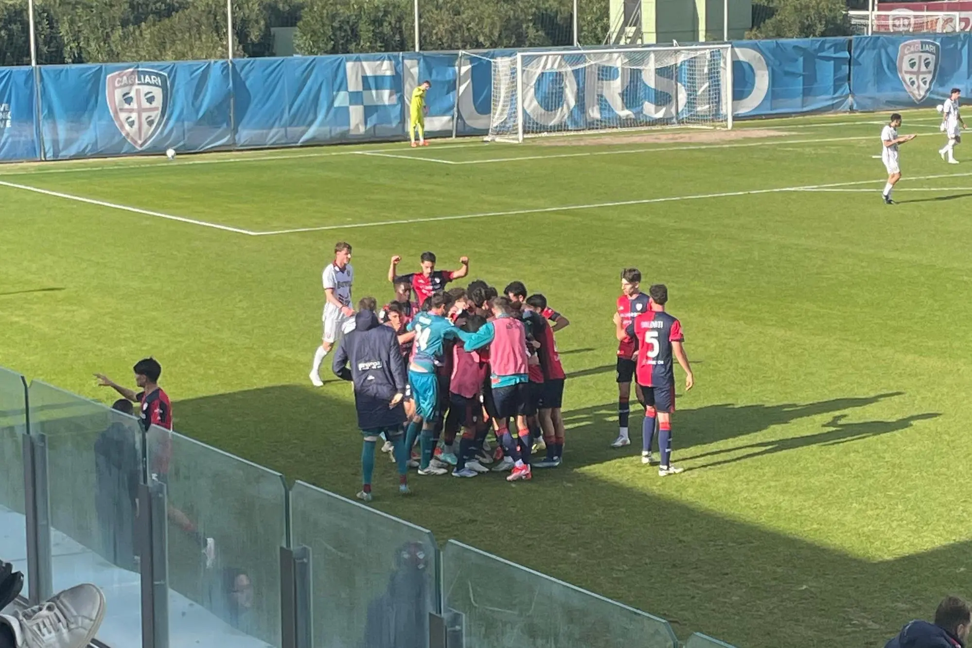 Il Cagliari Primavera esulta per una qualificazione in Coppa Italia (foto Accardi)